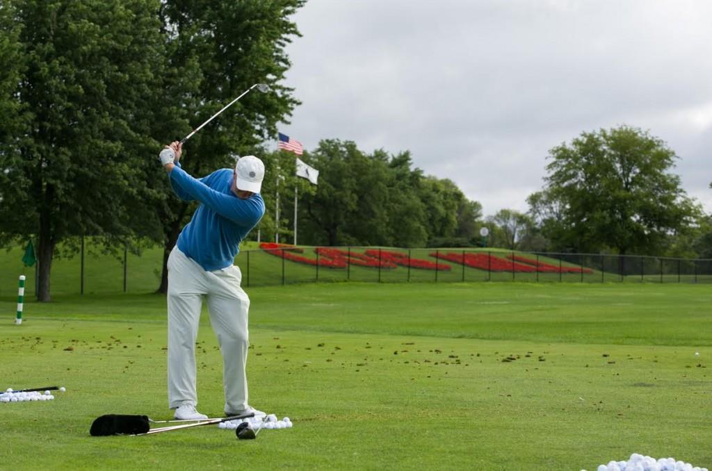 Golfer taking a swing. Photo courtesy of Choose Chicago, ©Adam Alexander.
