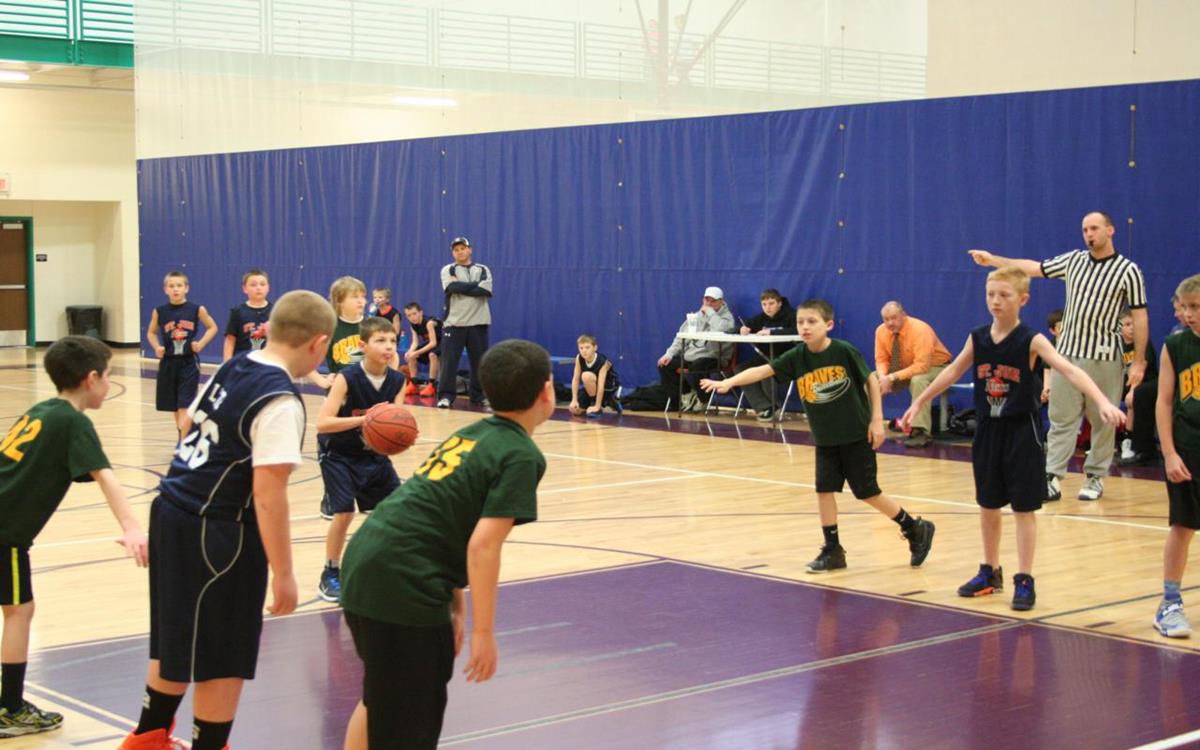 Youth basketball at REC Center_1280x800