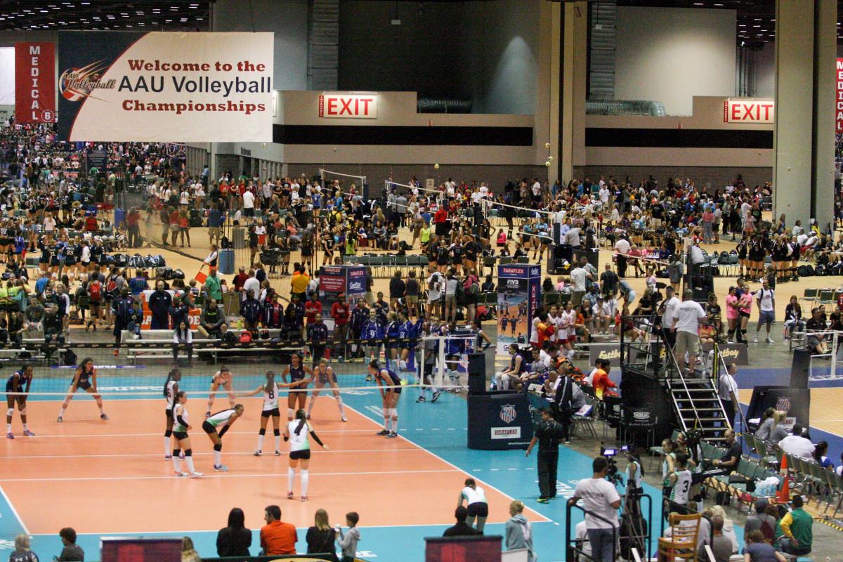 World's Largest Volleyball Tournament an Ace for Orange County