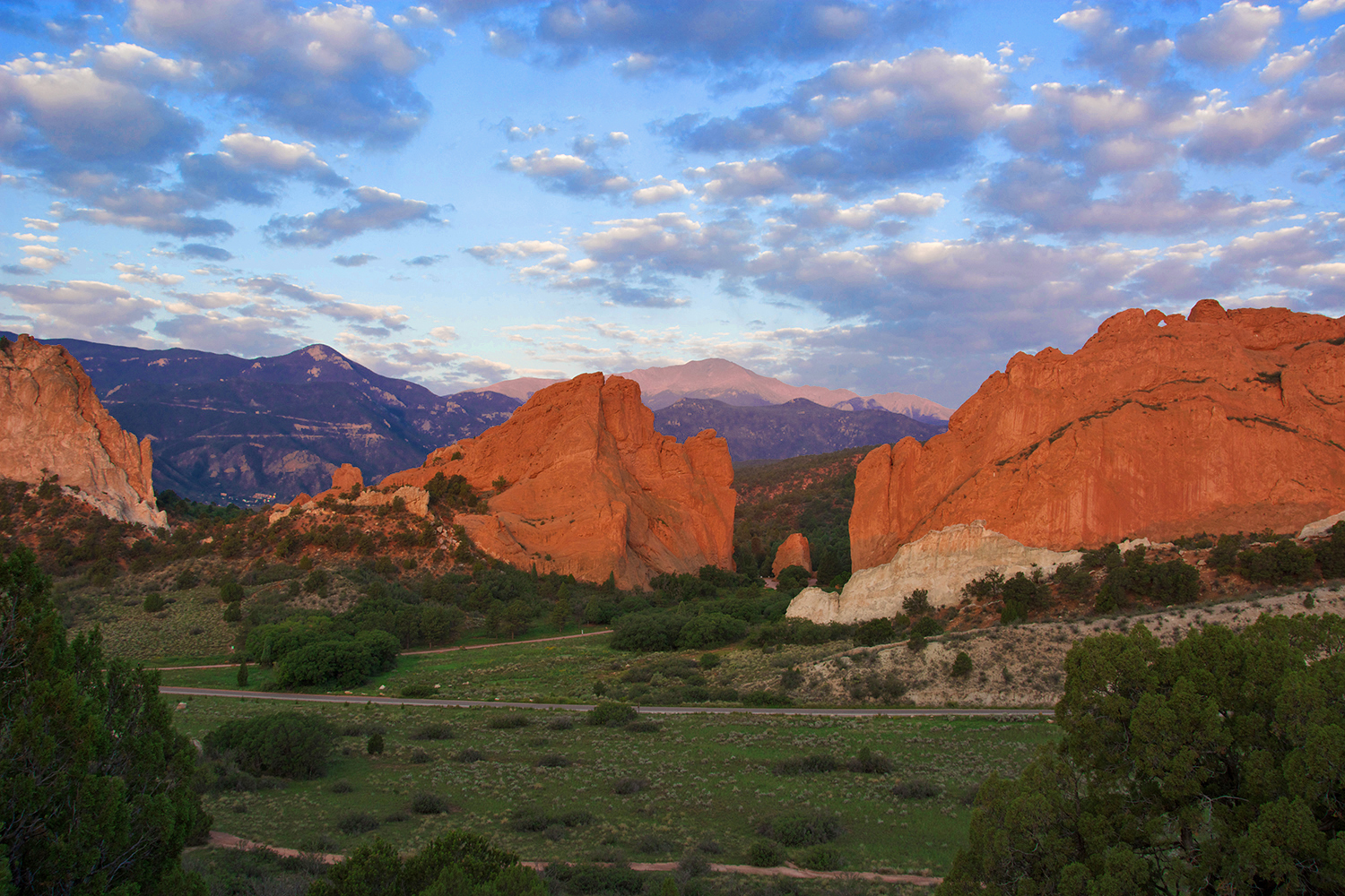 Garden & Pikes Peak Dawn