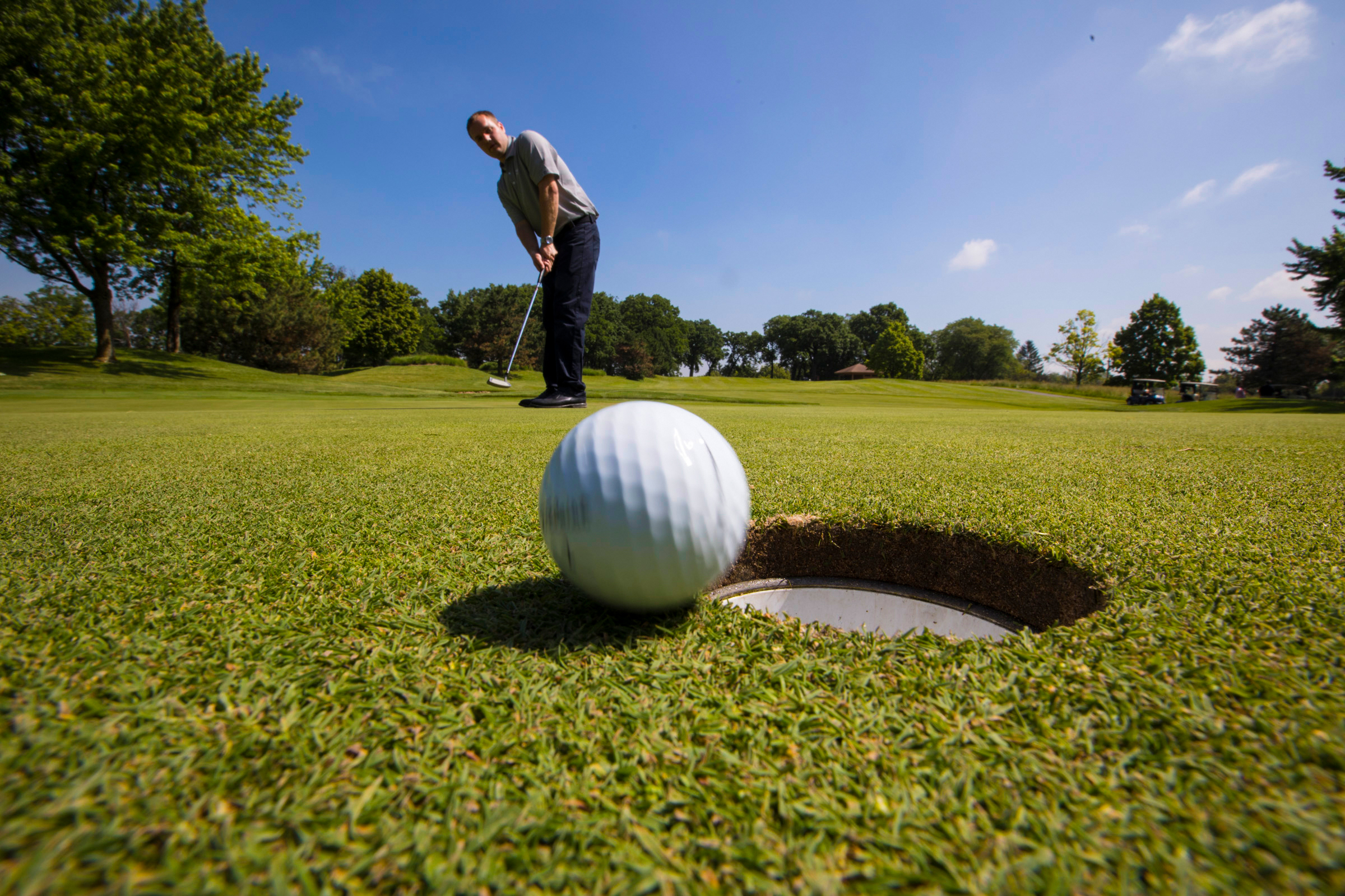WillowCrestGolfClubatHiltonOakBrookHillsResort()