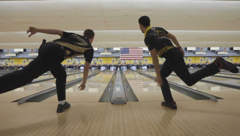 Classic Sports Bar and Lounge, Classic Bowling Center