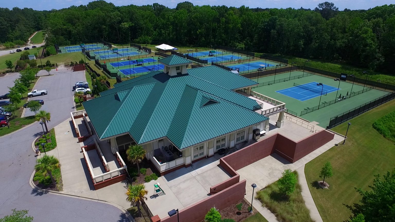 CAYCE TENNIS AND FITNESS CENTER