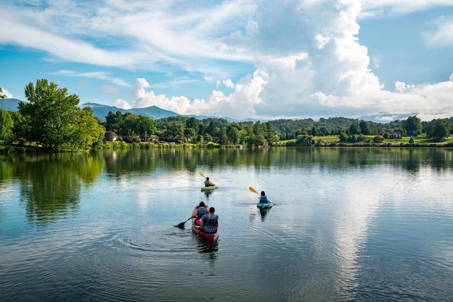 LAKE JUNALUSKA