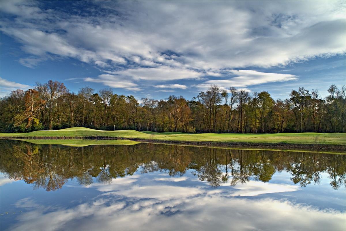 ROBERT TRENT JONES GOLF TRAIL AT HAMPTON COVE