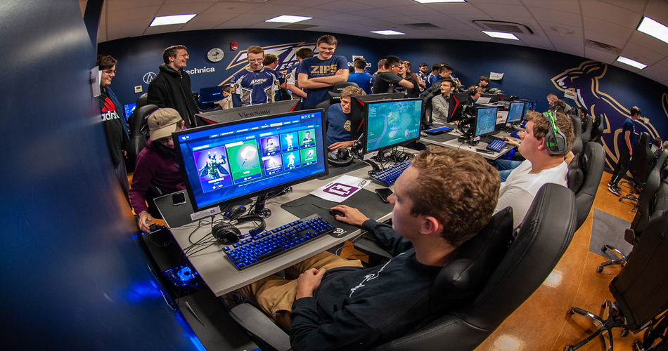 Summer Camp – UNCG Esports