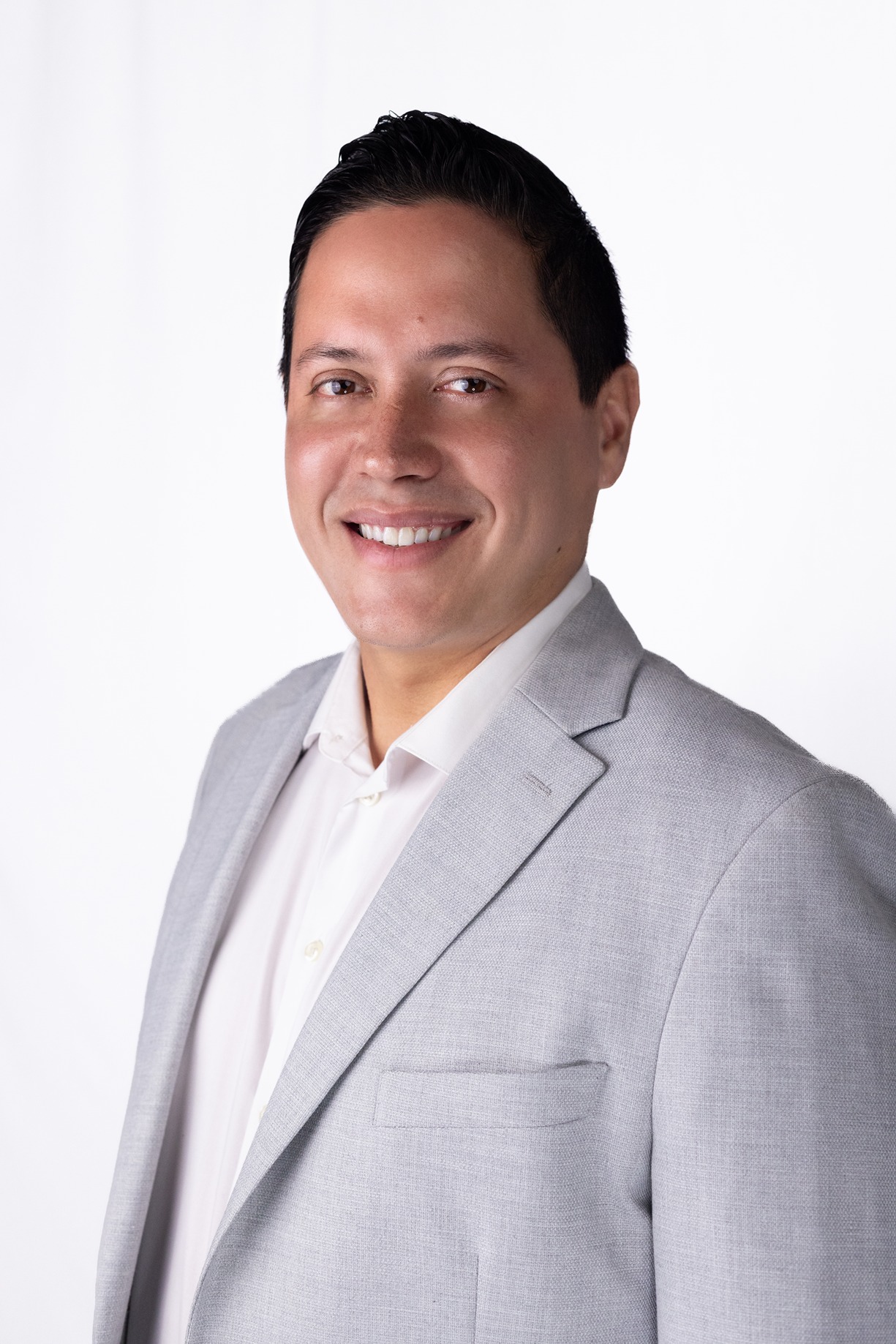 CARLOS DELIZ