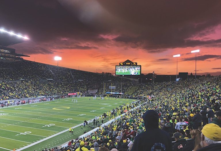 Autzen Stadium Eugene 1 768x525