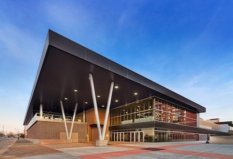 BANK OF SPRINGFIELD CENTER Springfield IL 1 768x525