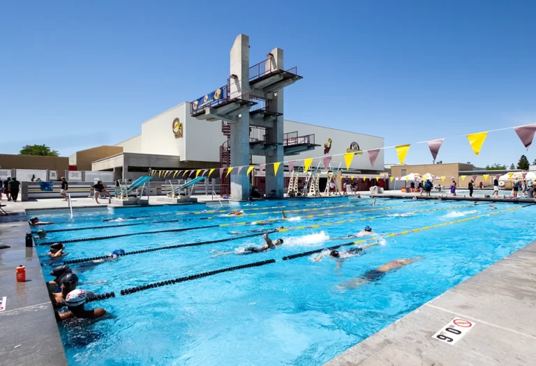 Clovis West Aquatics Center 768x525