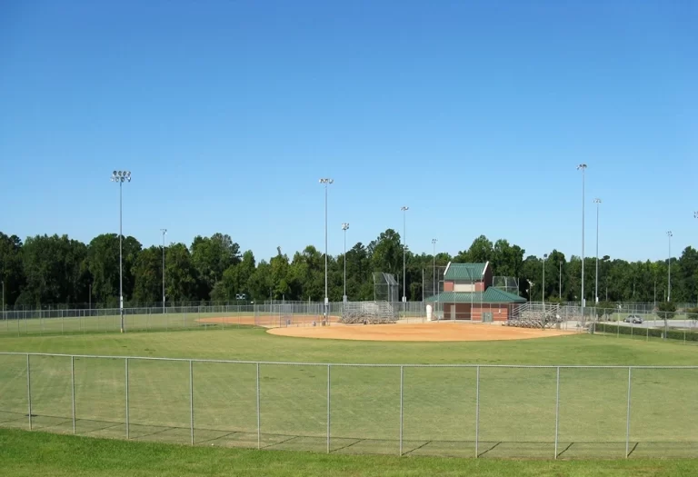 Highland Recreation Center Stanford Park Hickory 1 768x525